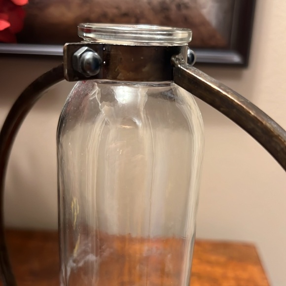 Budvase ~ Metal and Glass Budvase, EUC - Picture 4 of 17